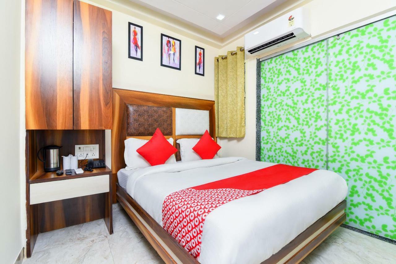 Hotel Harsha International New Delhi Bagian luar foto