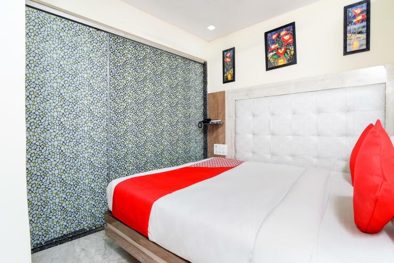 Hotel Harsha International New Delhi Bagian luar foto