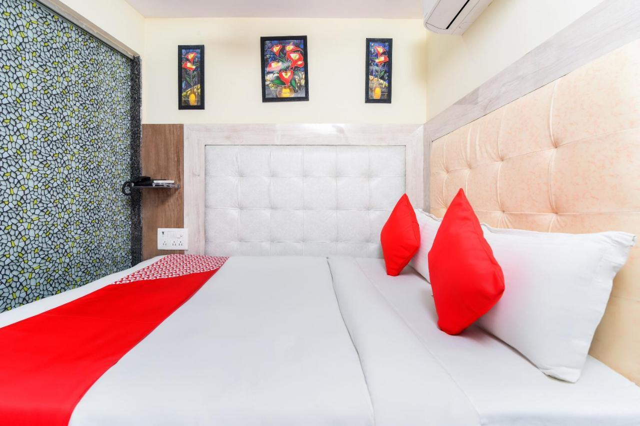 Hotel Harsha International New Delhi Bagian luar foto